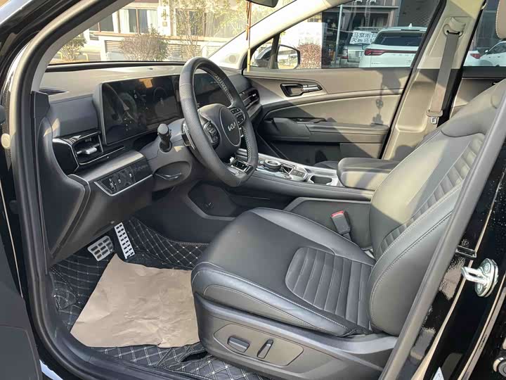 Фото 4 - Kia Sportage