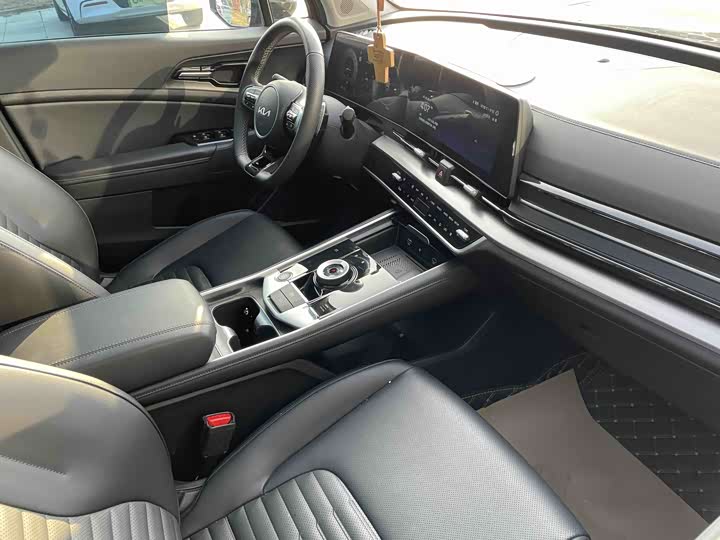 Фото 7 - Kia Sportage