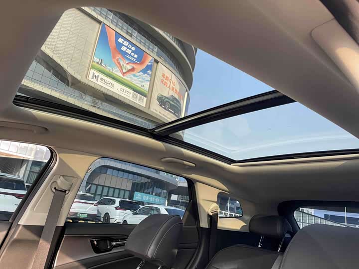 Фото 9 - Kia Sportage