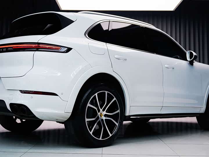 Фото 6 - Porsche Cayenne