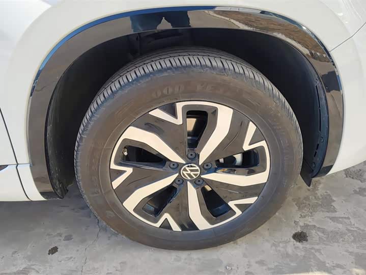 Фото 6 - Volkswagen Tayron GTE Hybrid