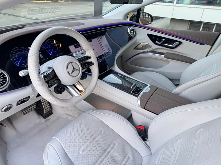 Фото 6 - Mercedes-Benz EQS AMG