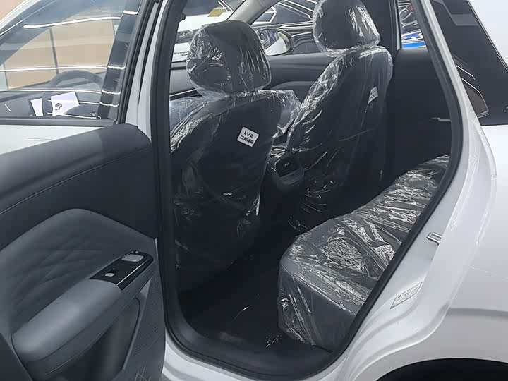 Фото 4 - BAIC Arcfox T1