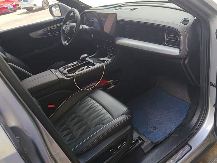 Фото 8 - GAC Trumpchi GS8