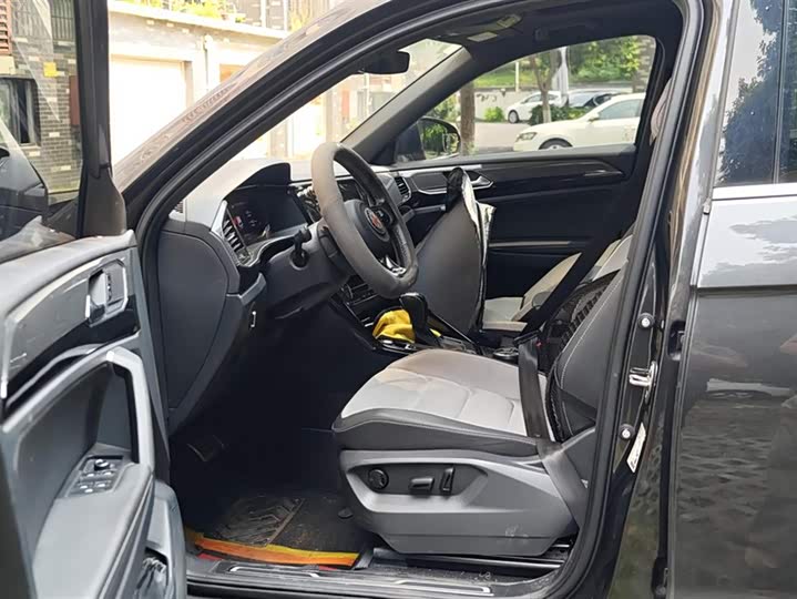 Фото 9 - Volkswagen Tayron