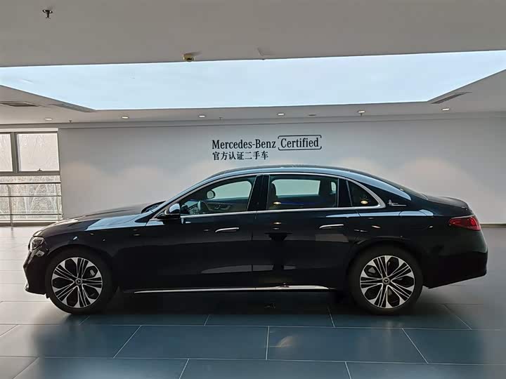 Фото 7 - Mercedes-Benz E-Class Hybrid