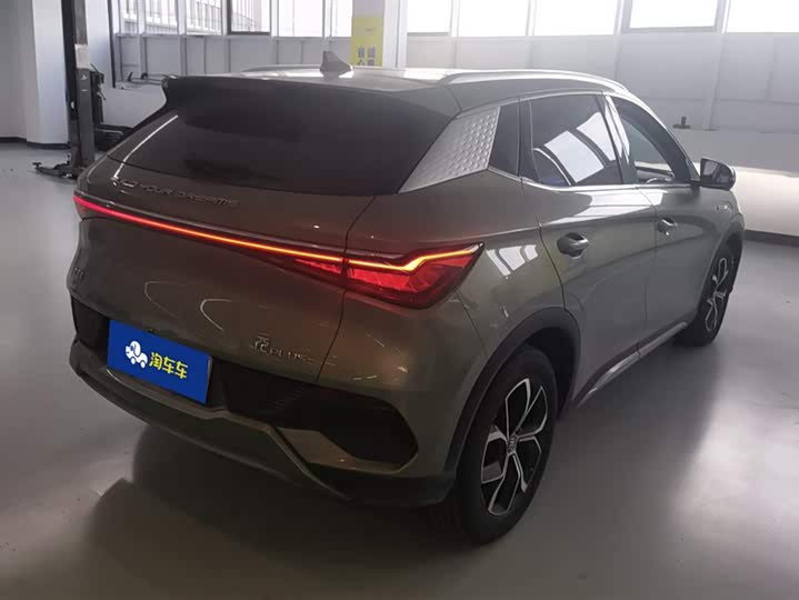 Фото 3 - BYD Yuan Plus