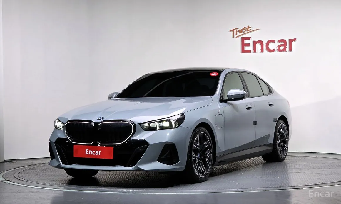 Фото 1 - BMW 5 Series