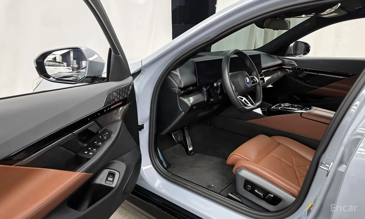 Фото 10 - BMW 5 Series