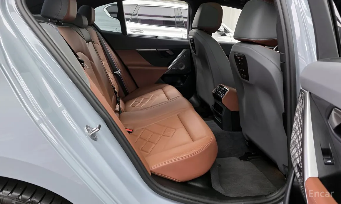 Фото 12 - BMW 5 Series