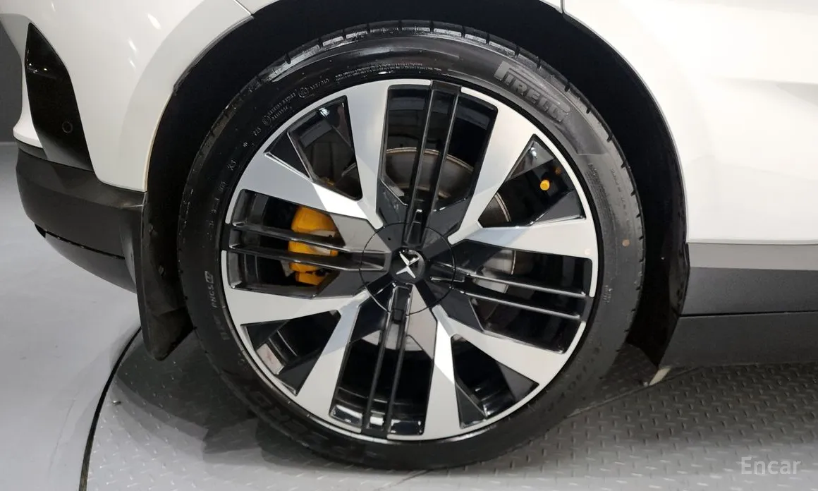 Фото 5 - Polestar 4