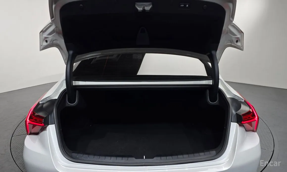 Фото 20 - Kia K8