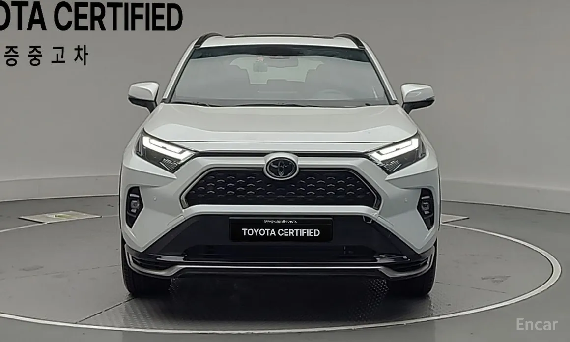 Фото 3 - Toyota RAV4