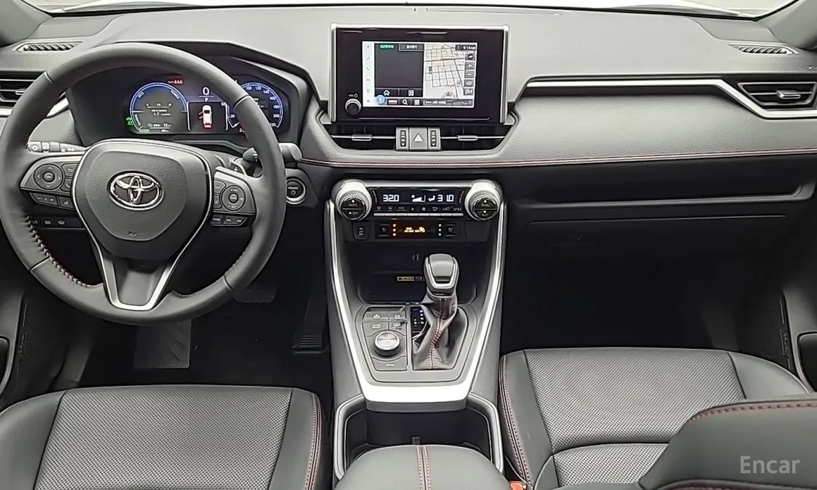 Фото 9 - Toyota RAV4