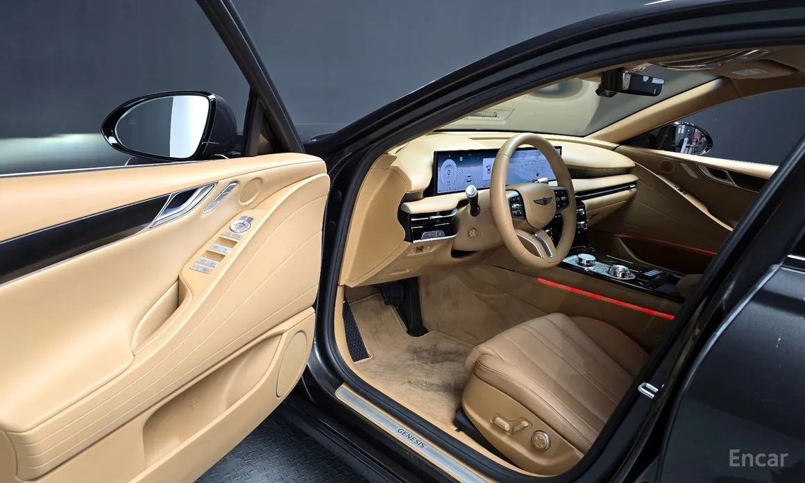 Фото 11 - Genesis G80