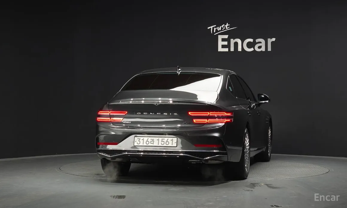 Фото 4 - Genesis G80