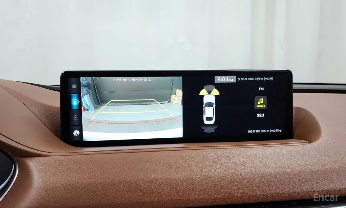 Photo 15 - Genesis G80