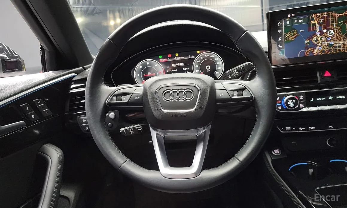 Фото 13 - Audi A4