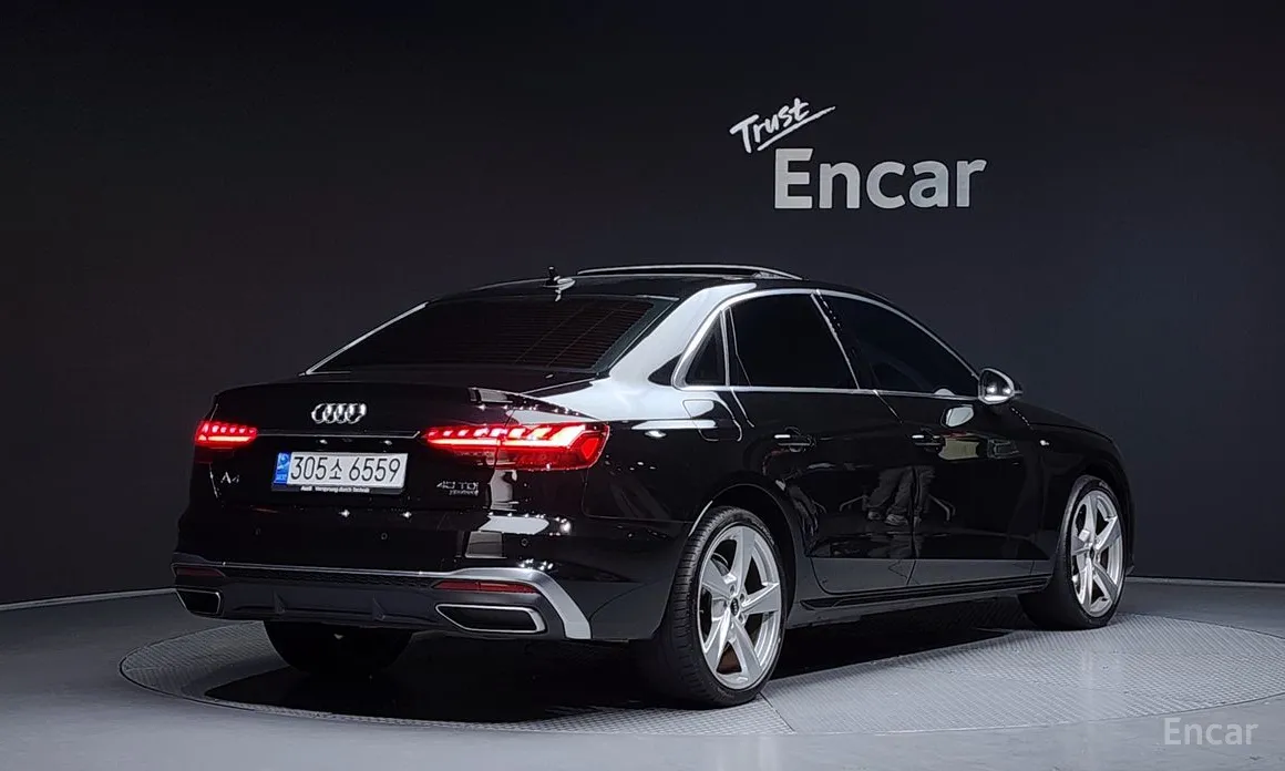 Фото 2 - Audi A4