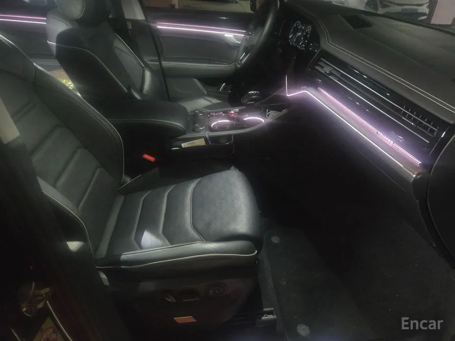 Фото 10 - Volkswagen Touareg