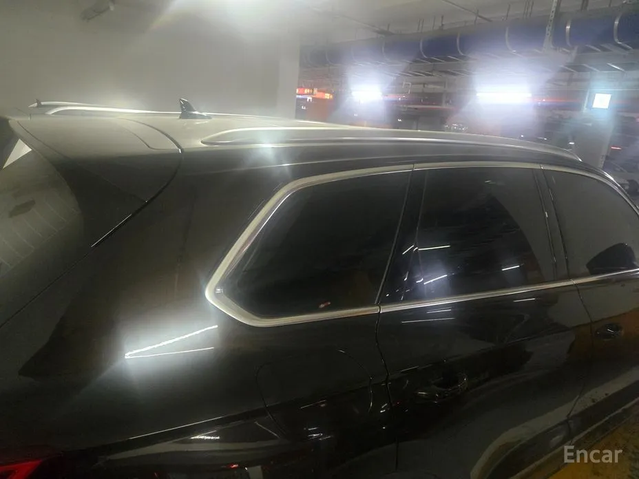 Фото 2 - Volkswagen Touareg