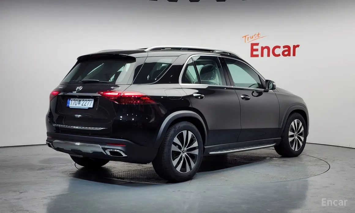 Фото 2 - Mercedes-Benz GLE-Class