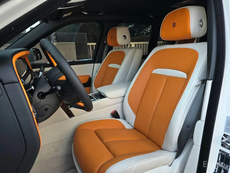 Фото 11 - Rolls-Royce Cullinan