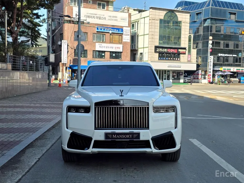 Фото 3 - Rolls-Royce Cullinan