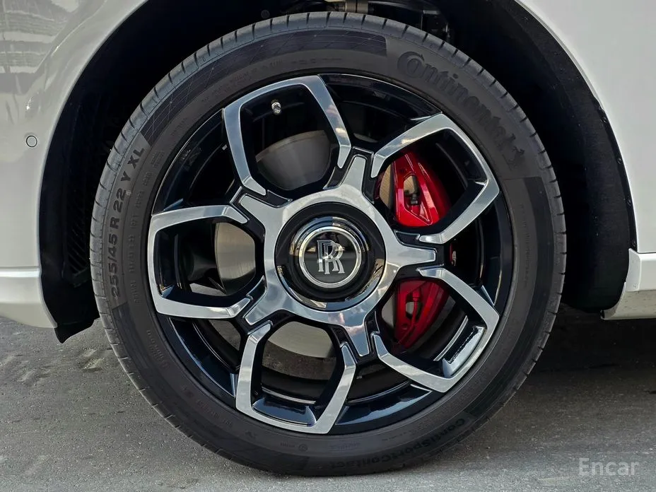 Фото 5 - Rolls-Royce Cullinan