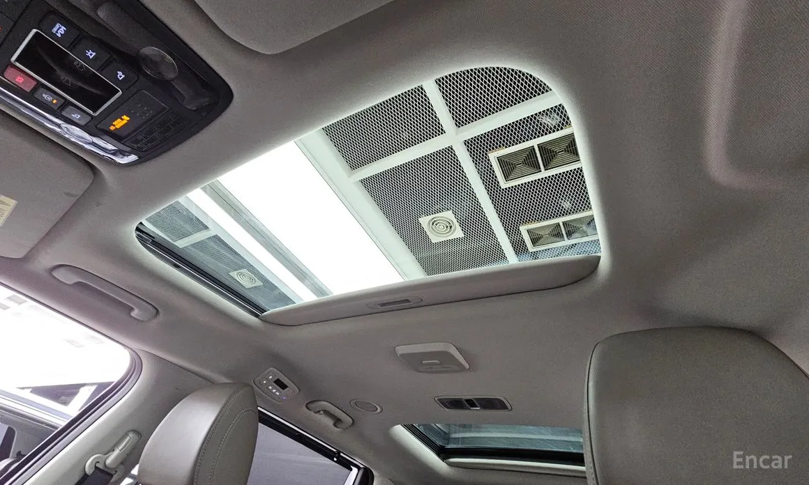 Фото 18 - Kia Carnival