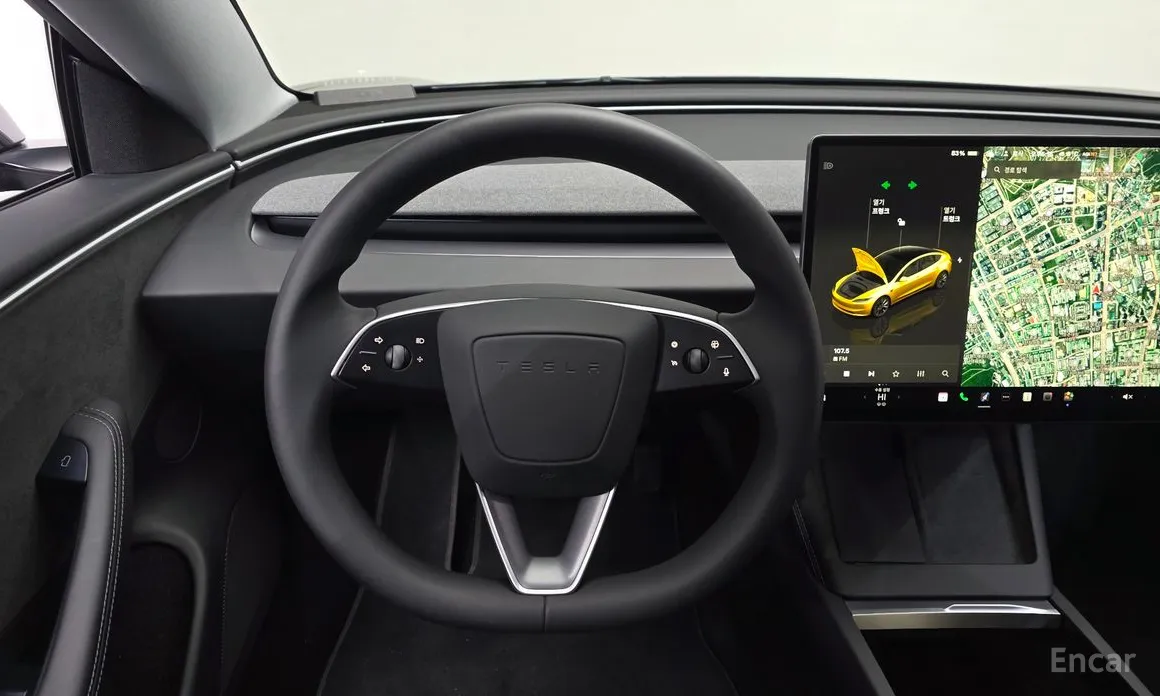 Фото 13 - Tesla Model 3