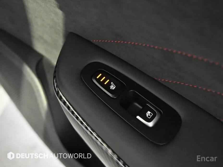 Фото 16 - Kia Stinger