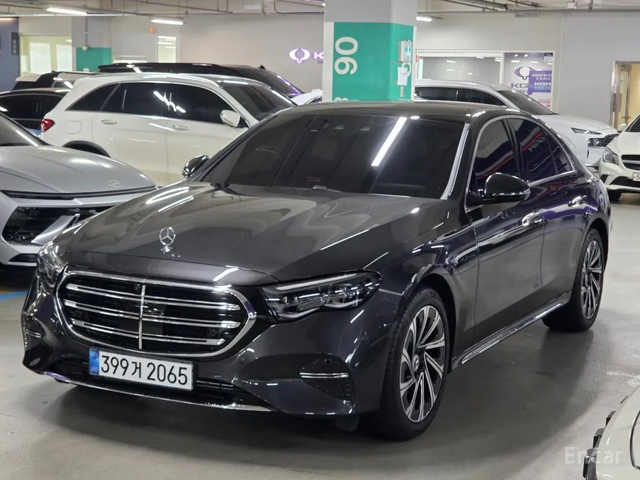 Фото 3 - Mercedes-Benz E-Class