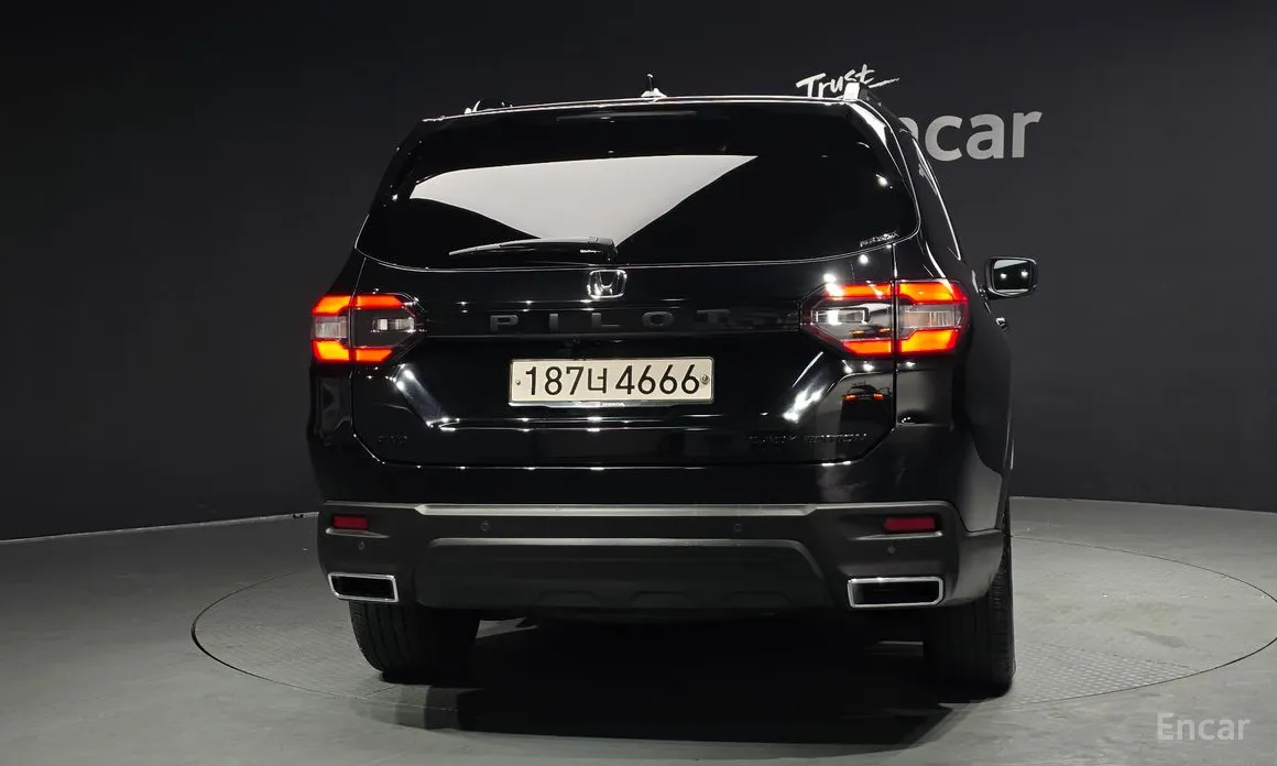 Фото 4 - Honda Pilot