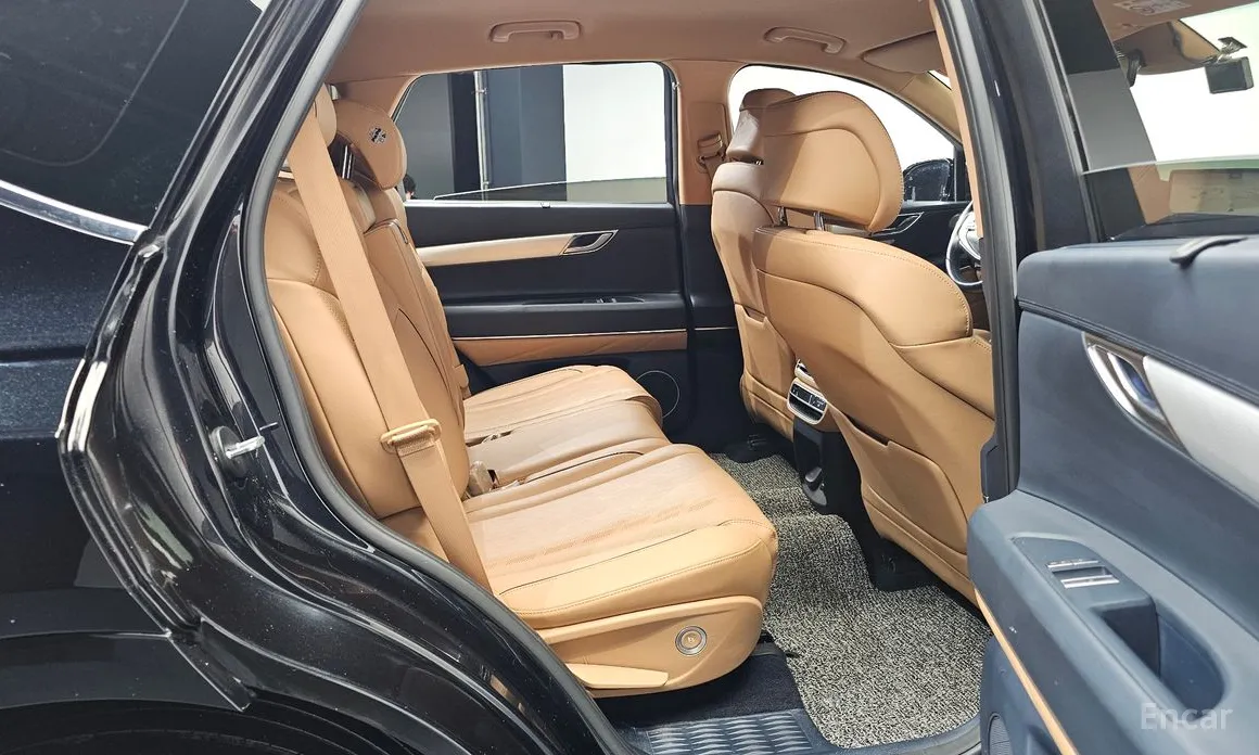 Фото 12 - Genesis GV80