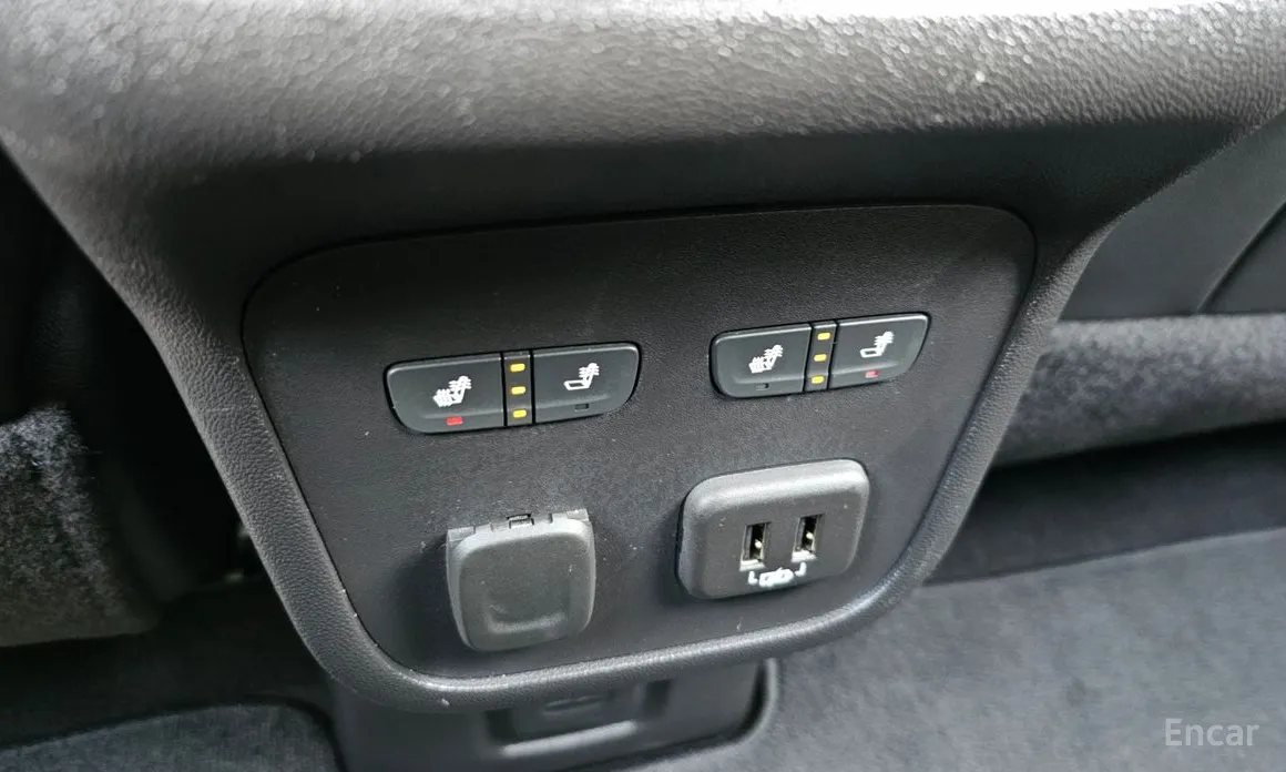 Фото 17 - Chevrolet Equinox