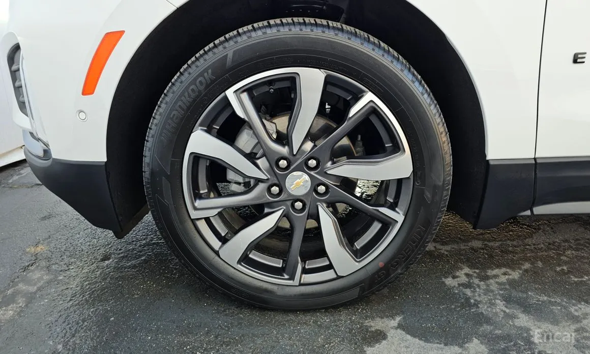 Фото 5 - Chevrolet Equinox