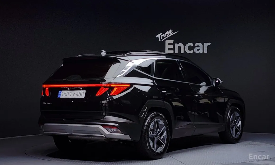 Фото 2 - Hyundai Tucson