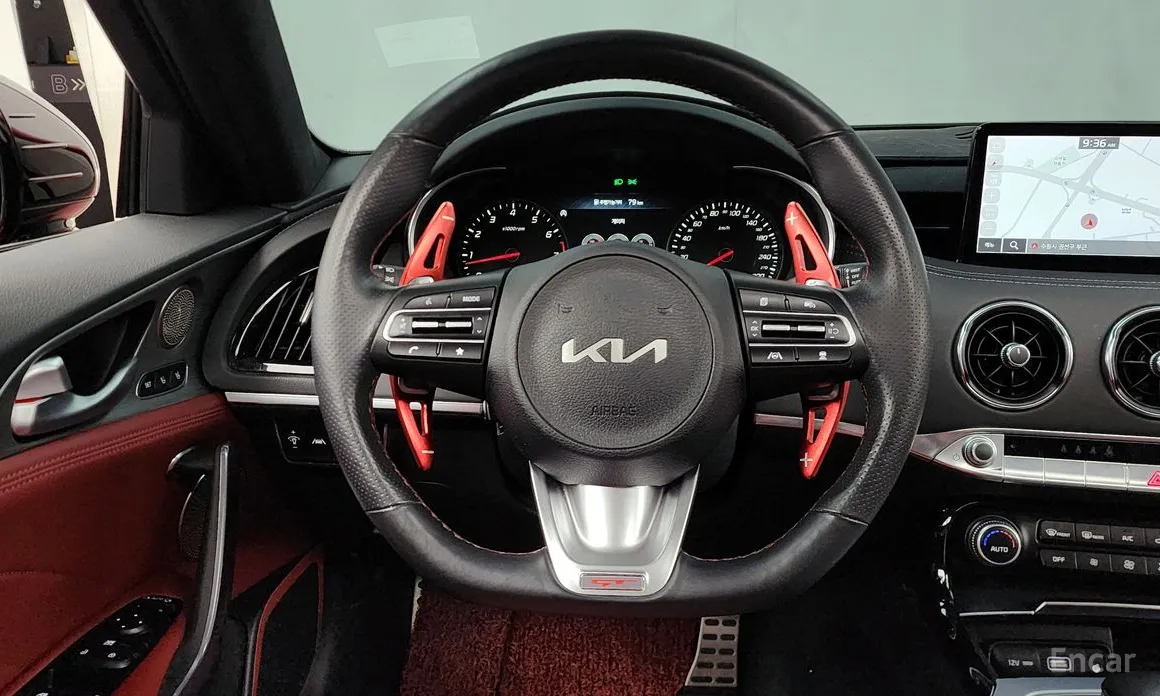 Фото 13 - Kia Stinger