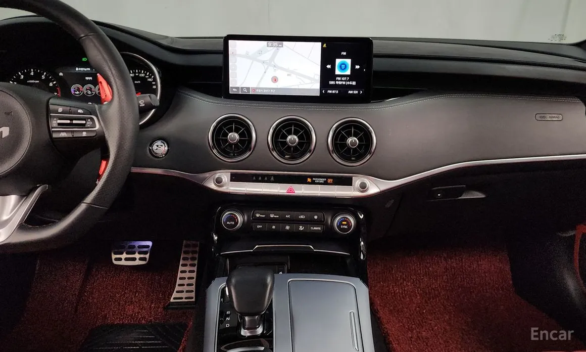 Фото 14 - Kia Stinger