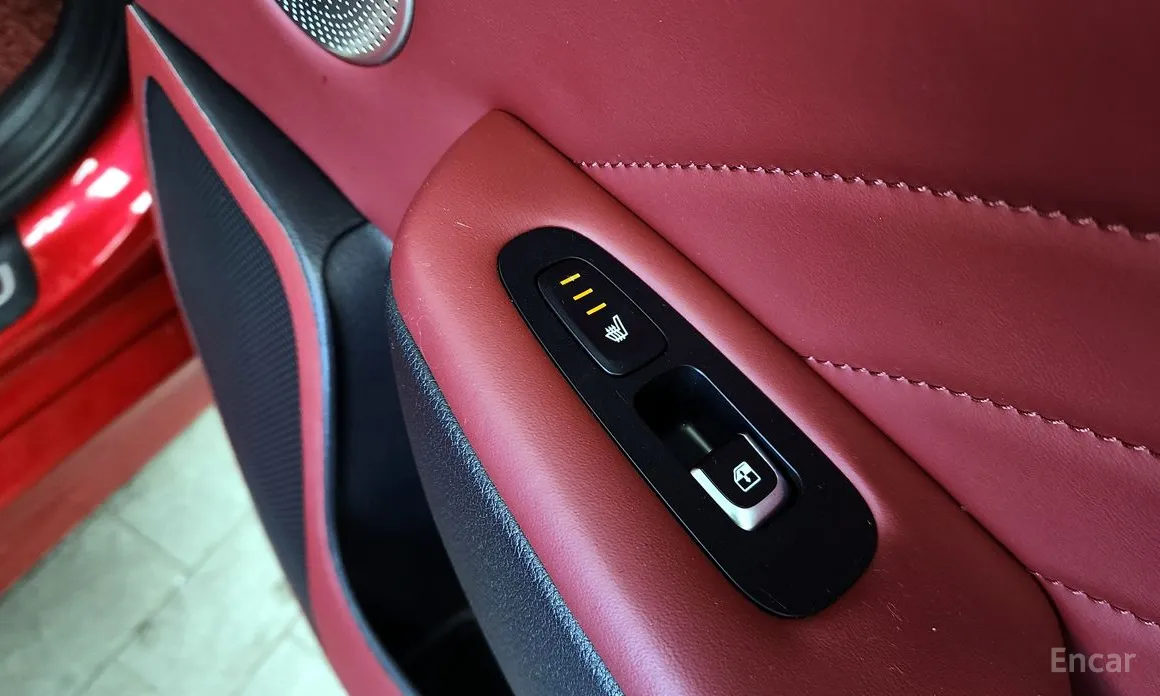 Фото 19 - Kia Stinger