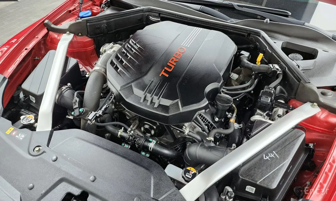 Фото 6 - Kia Stinger