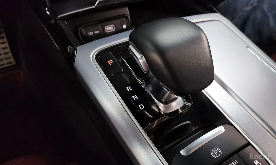 Фото 9 - Kia Stinger