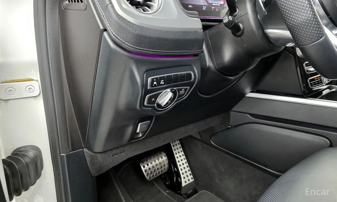 Фото 17 - Mercedes-Benz G-Class