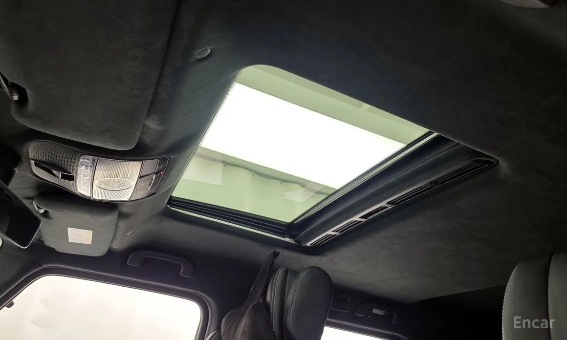 Фото 18 - Mercedes-Benz G-Class