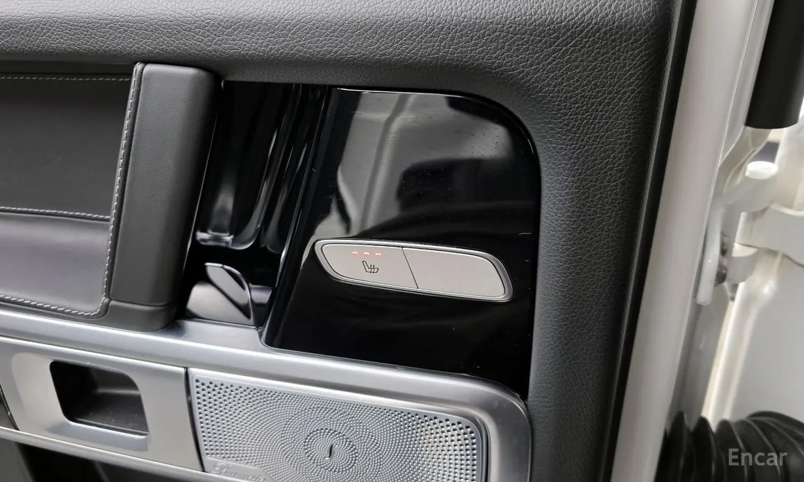 Фото 19 - Mercedes-Benz G-Class