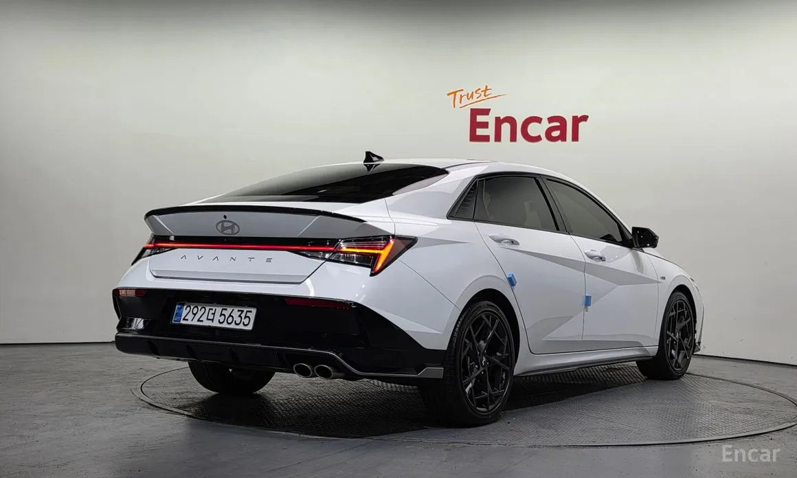 Фото 2 - Hyundai Avante