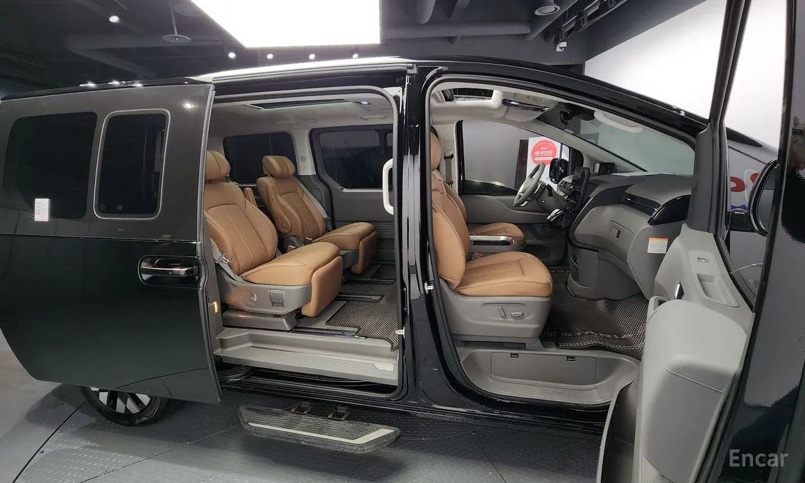 Фото 12 - Hyundai Staria