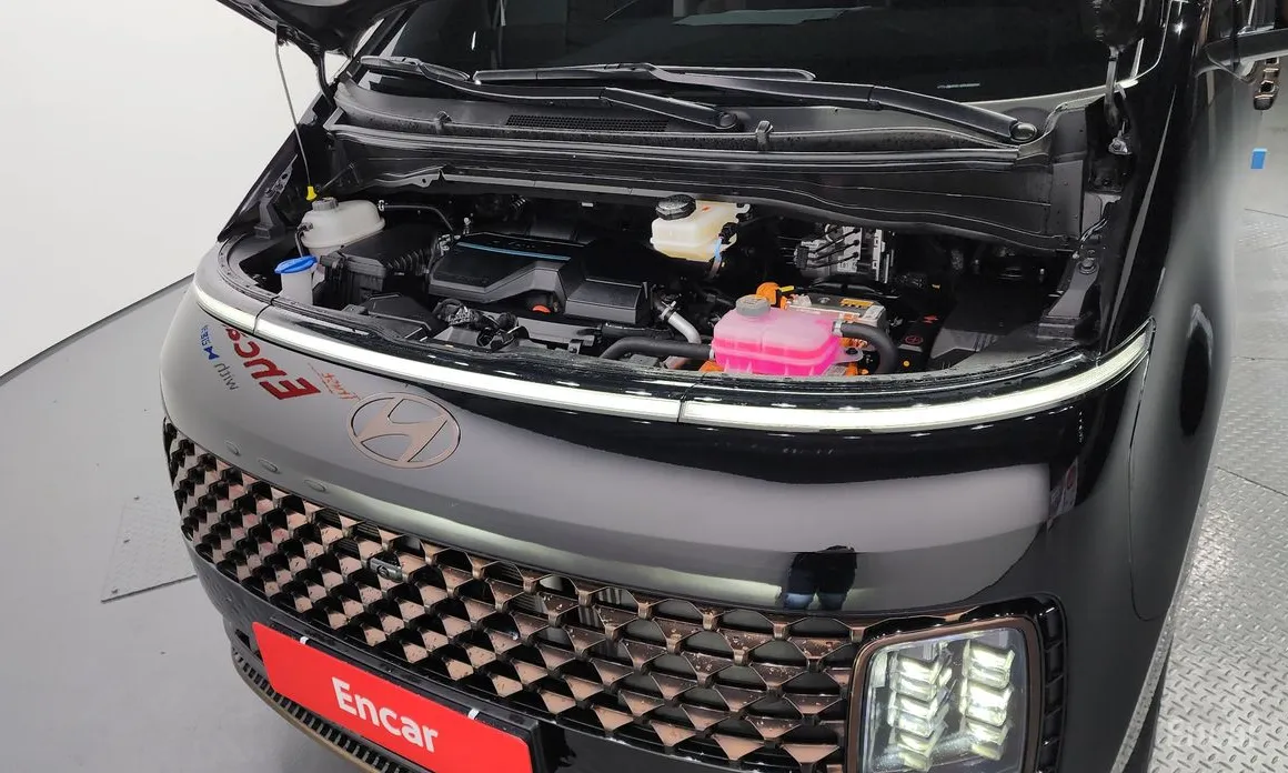 Фото 6 - Hyundai Staria