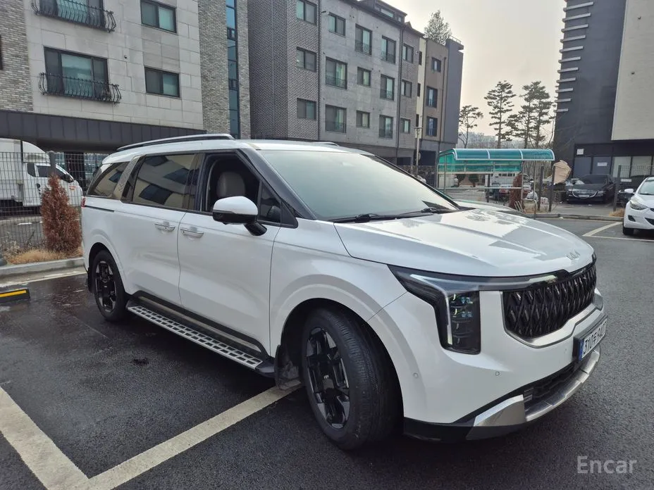 Фото 3 - Kia Carnival